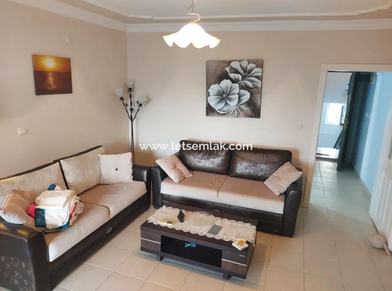 2 1 Ferienwohnung. Wohnung Im Ersten Stock In Einem Komplex Mit Pool In Didim.