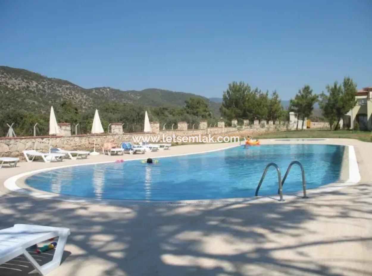 Zu Vermieten. 3 1 Maisonette Im Apollonium-Komplex