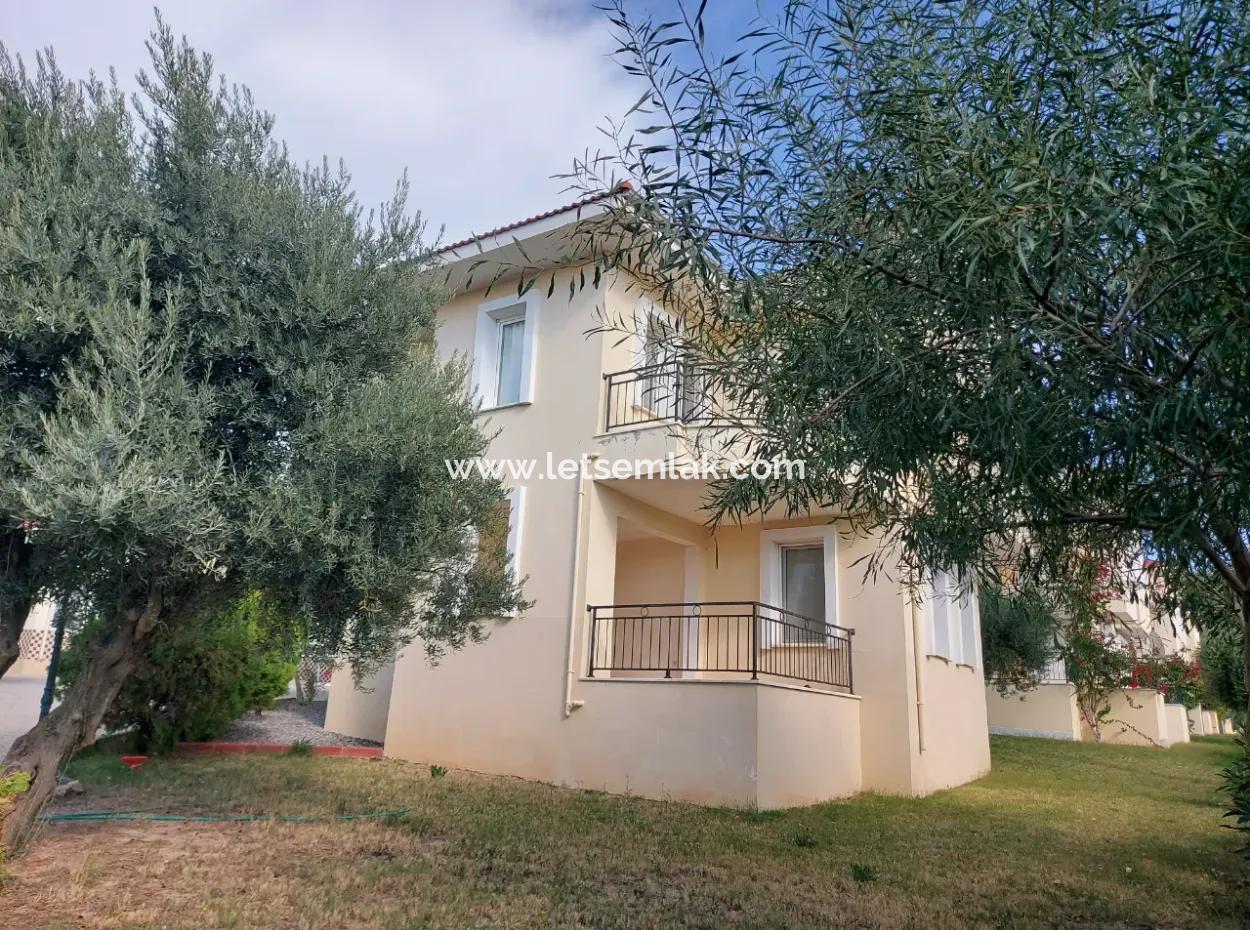 Satılık 3  1 Villa, Komplex