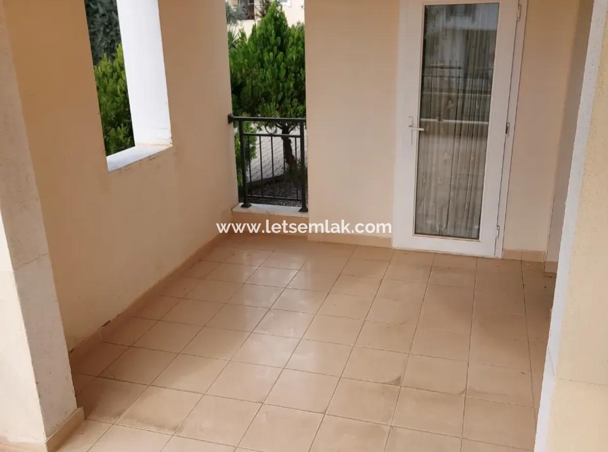 Satılık 3  1 Villa, Komplex