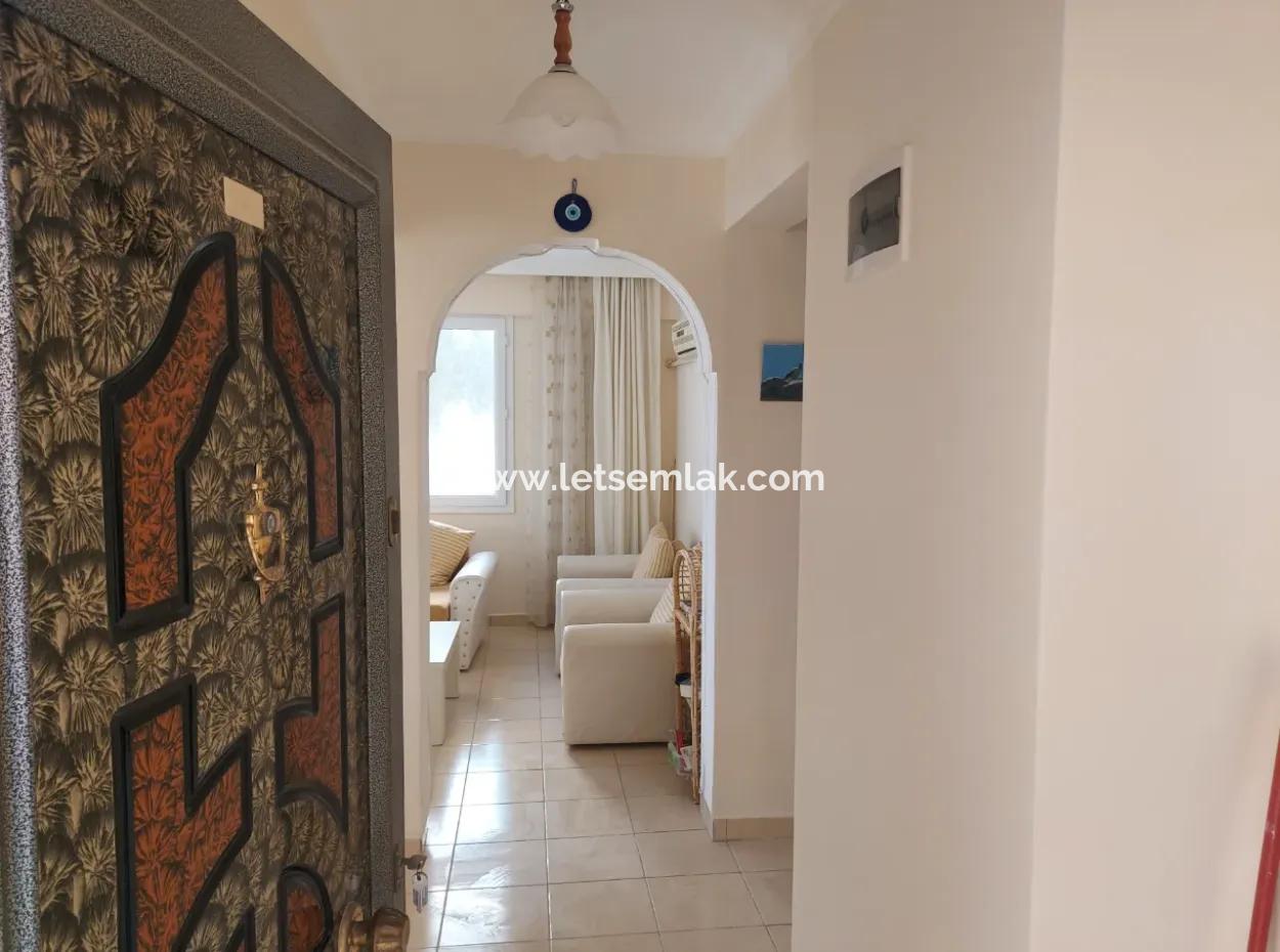 2 1 Erdgeschoss In Einem Schwimmbad In Akbük