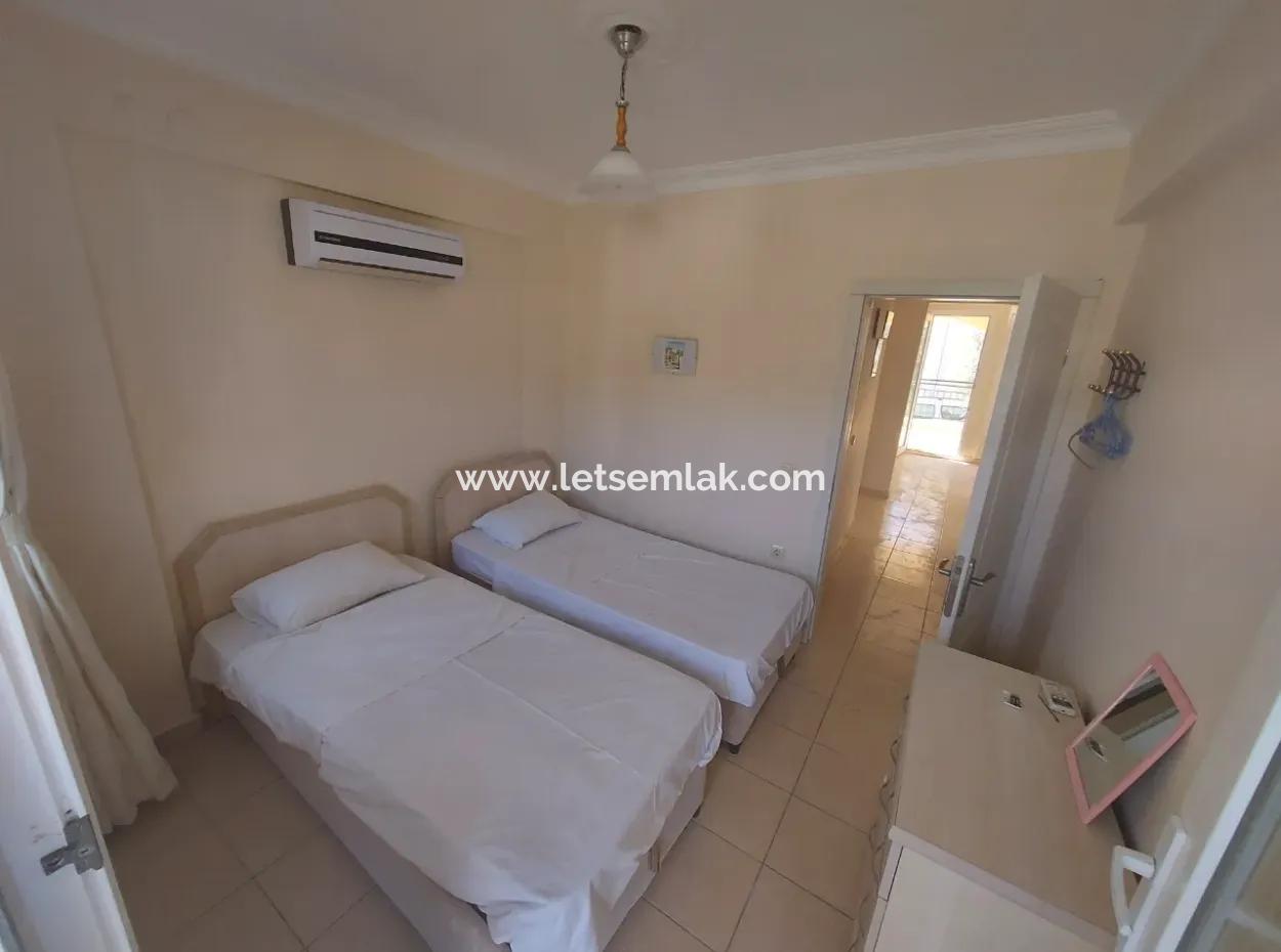 2 1 Erdgeschoss In Einem Schwimmbad In Akbük