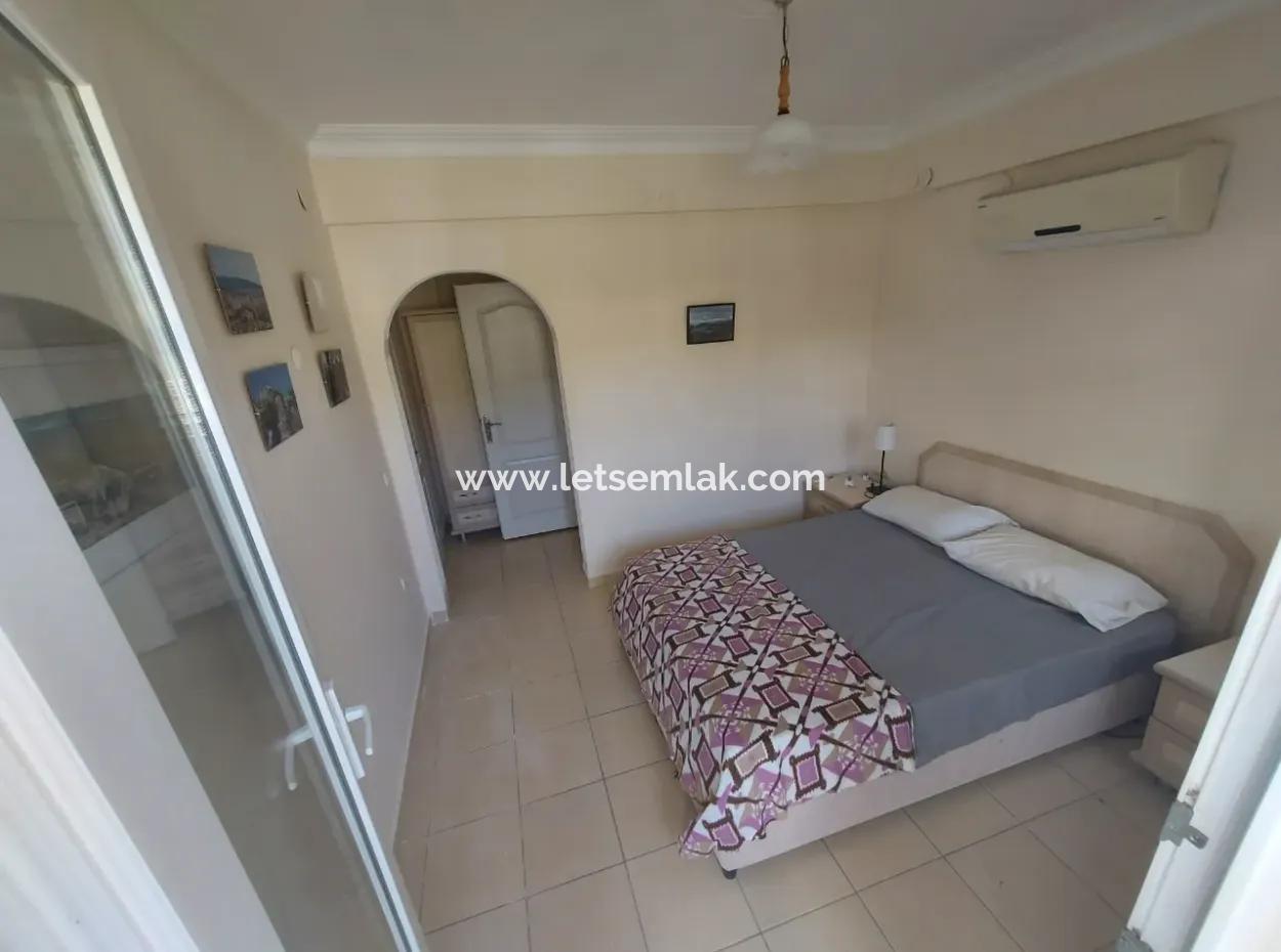 2 1 Erdgeschoss In Einem Schwimmbad In Akbük