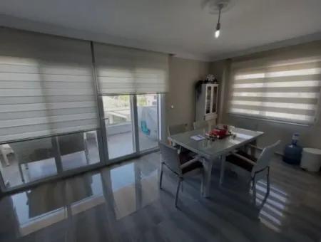 2 1 In Akbuk, Meer- Und Bergblick