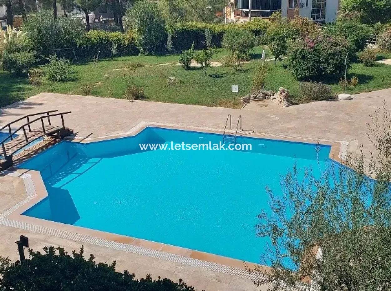 2 Bed 1 First Floor Apartment In Akbuk