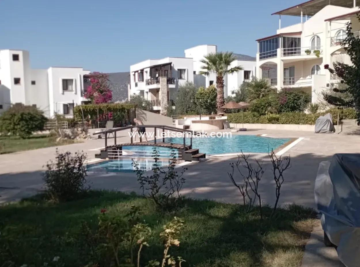 2 Bed 1 First Floor Apartment In Akbuk