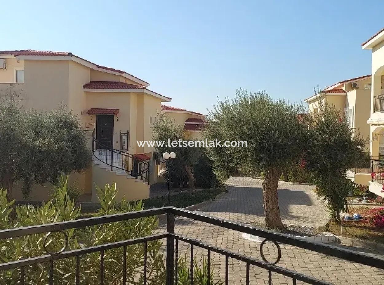 2 1 Ground Floor In A Pool Site In Akbük