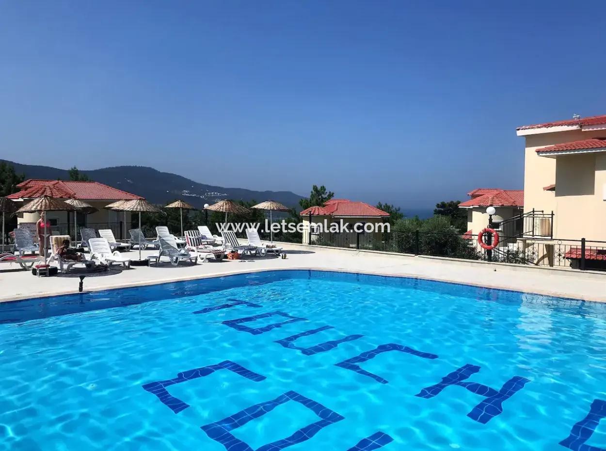 2 1 Ground Floor In A Pool Site In Akbük