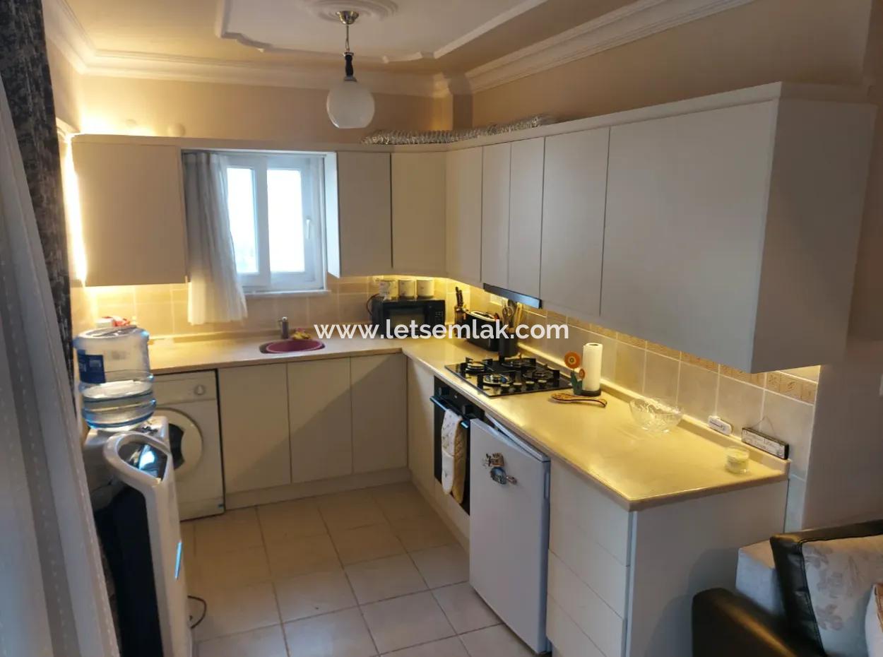 2 1 Apartment. First Floor Apartment In A Complex With A Pool In Didim.