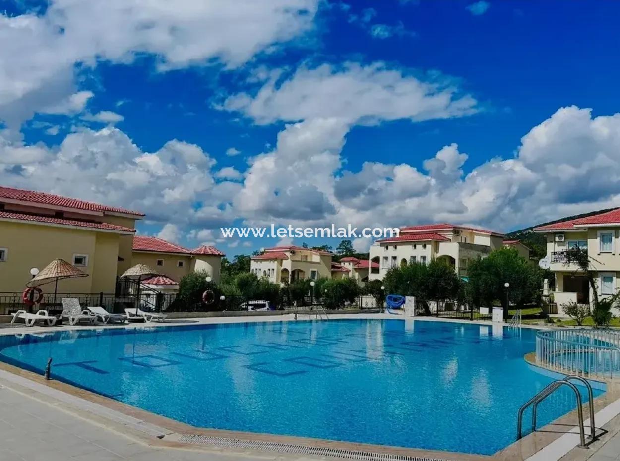 2 1 Ground Floor In A Pool Site In Akbük