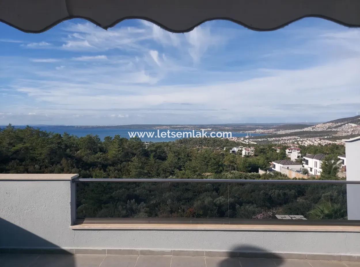 3 In 1 Duplex In Akbuk, Sea And Mountain View.