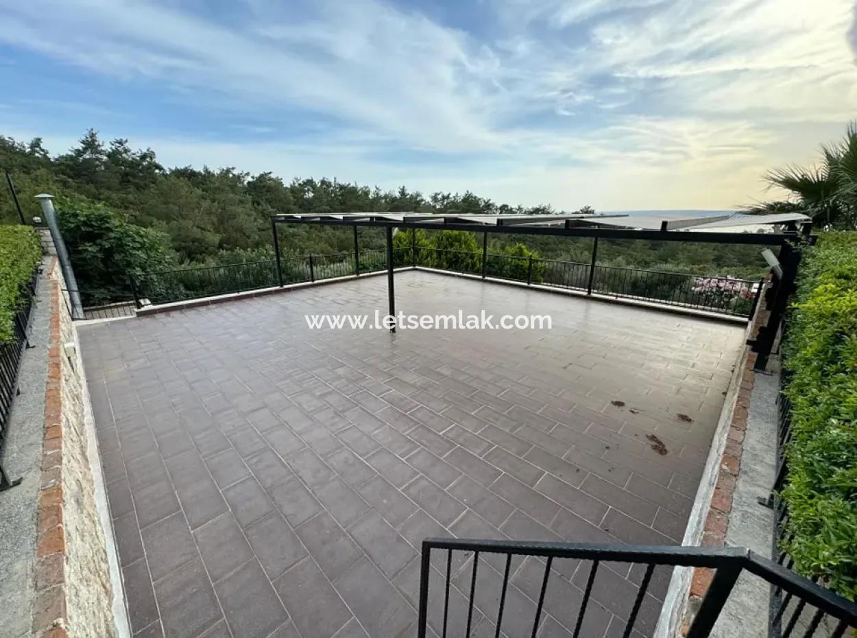 3 In 1 Duplex In Akbuk, Sea And Mountain View.