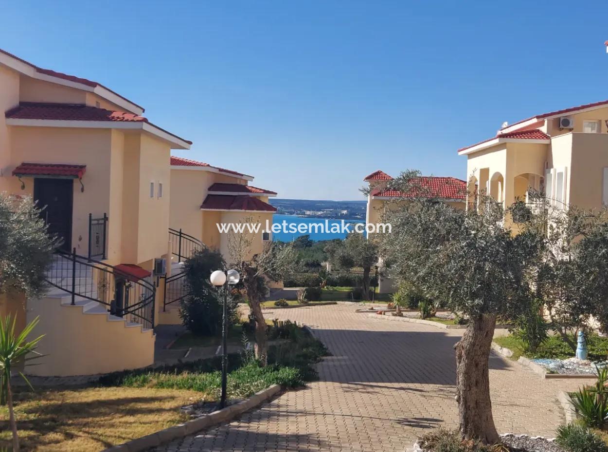 2 1 Ground Floor In A Pool Site In Akbük