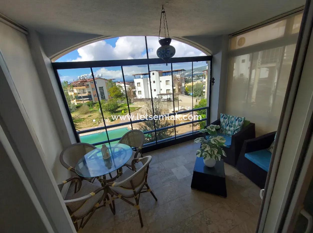 2 Bed 1 First Floor Apartment In Akbuk