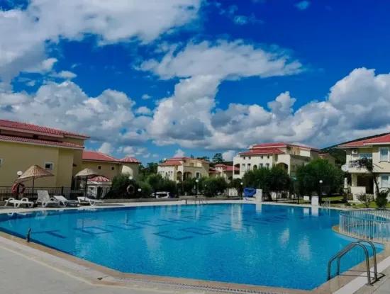 2 1 Ground Floor In A Pool Site In Akbük
