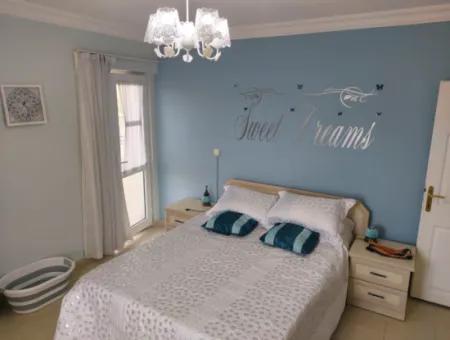 2 1 Apartment. First Floor Apartment In A Complex With A Pool In Didim.