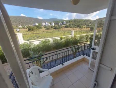 2 1 Ground Floor In A Pool Site In Akbük