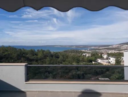 3 In 1 Duplex In Akbuk, Sea And Mountain View.