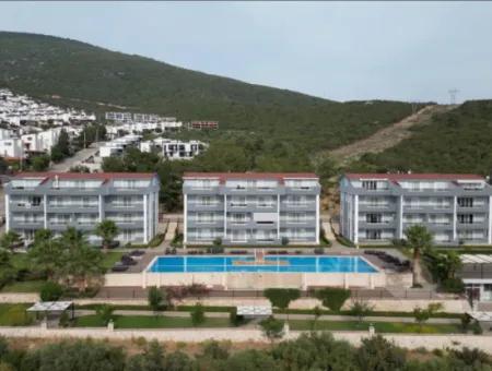 3 In 1 Duplex In Akbuk, Sea And Mountain View.