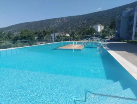 3 In 1 Duplex In Akbuk, Sea And Mountain View.