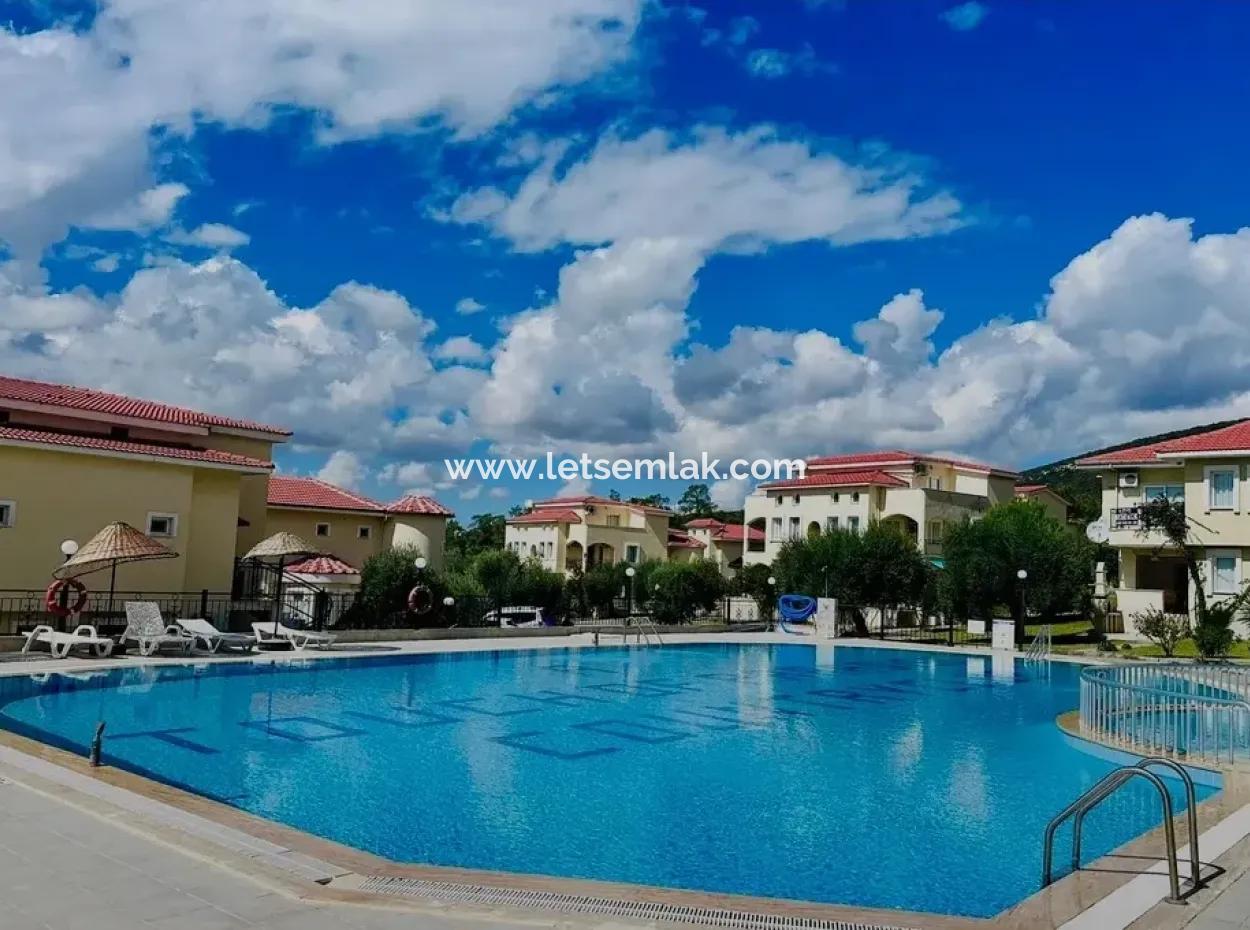 Satılık 3 +1 Villa, Komplex