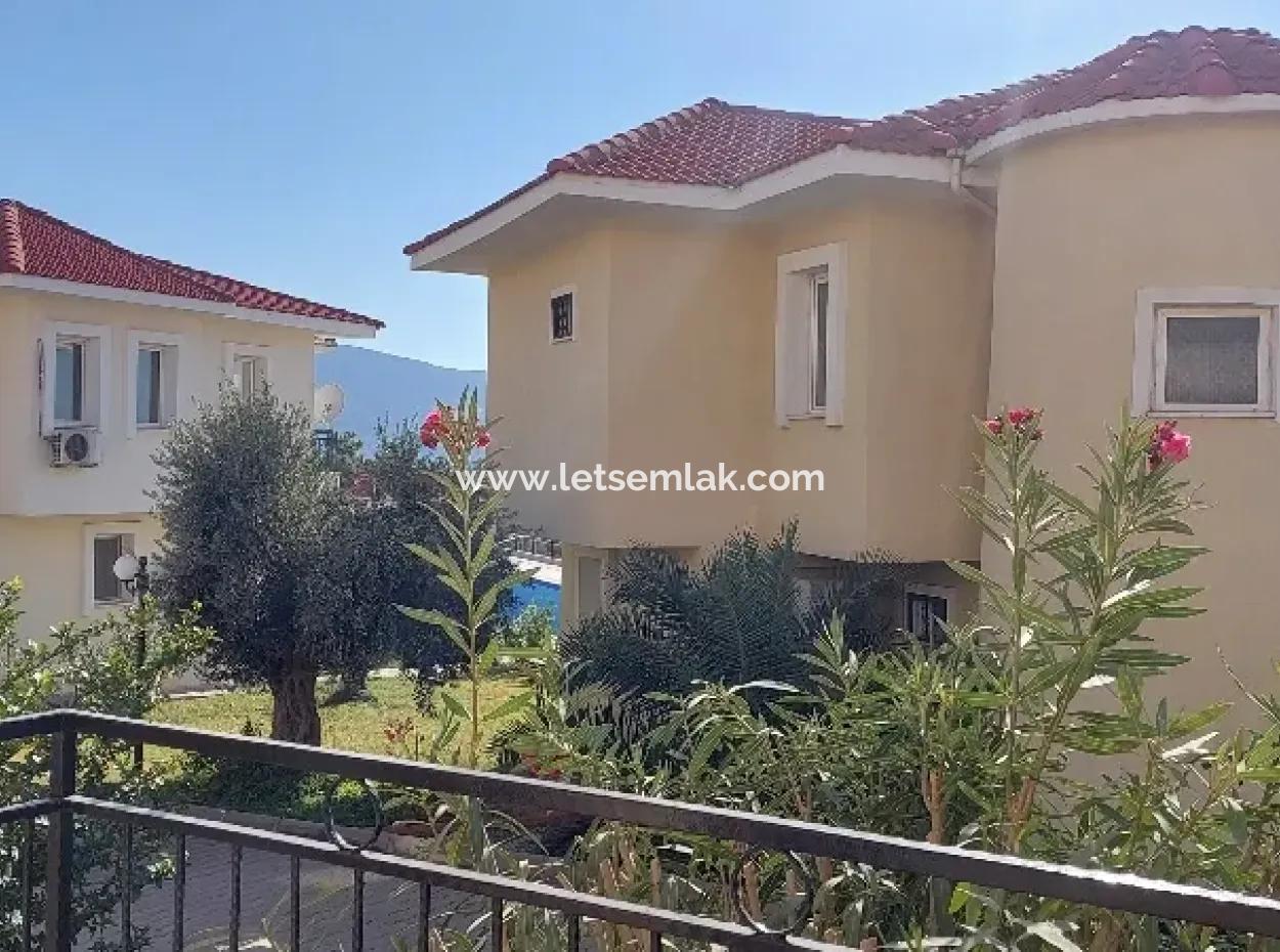 Akbük'te Havuzlu Sitede 2+1 Zemin Kat