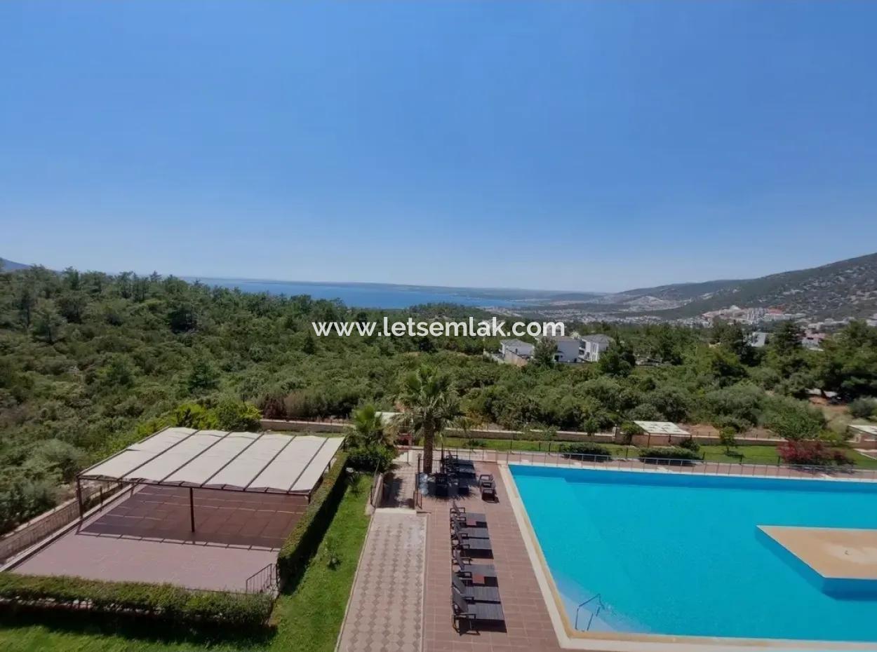 Akbük'te 2+1, Deniz Ve Dağ Manzarası