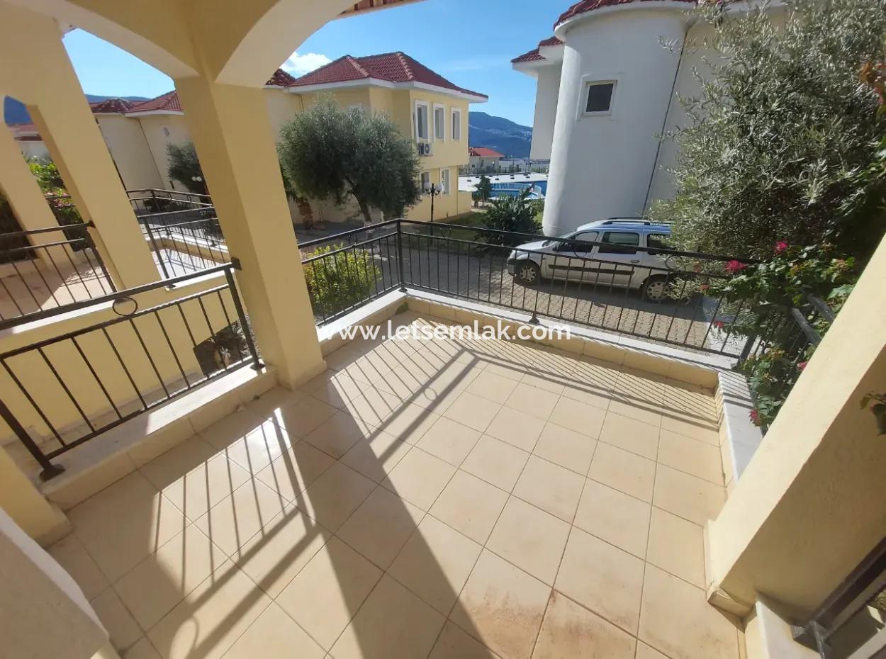 Akbük'te Havuzlu Sitede 2+1 Zemin Kat