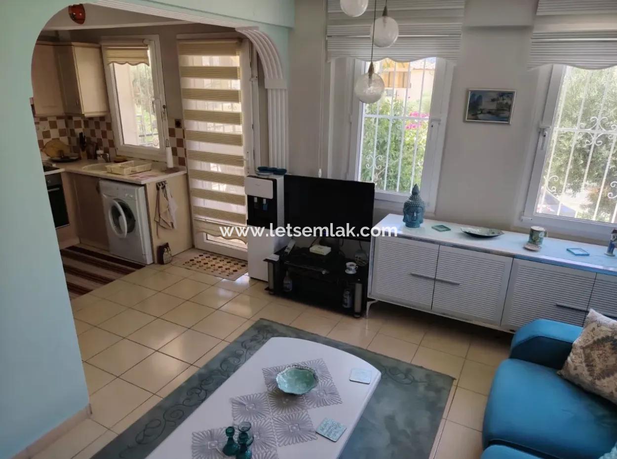 Akbük'te Havuzlu Sitede 2+1 Zemin Kat