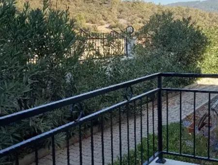 Akbük'te Havuzlu Sitede 2+1 Zemin Kat