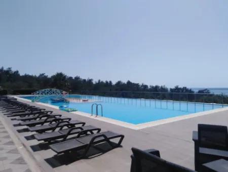 Akbük'te 2+1, Deniz Ve Dağ Manzarası