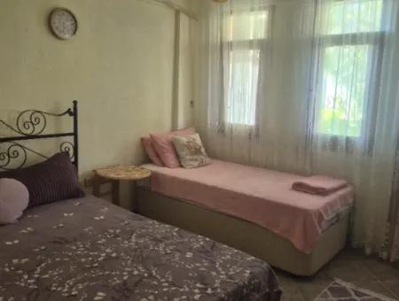 Akbük'te Satılık Bir Site İçinde Tripleks Villa.