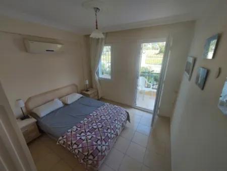 Akbük'te Havuzlu Sitede 2+1 Zemin Kat