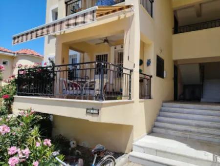 Akbük'te Havuzlu Sitede 2+1 Zemin Kat